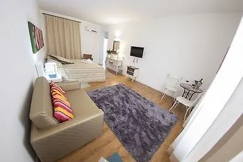Operetta House Apartment Larnaca 0*,